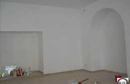 VAD MAXIM !     ZONA ZERO !       CAFENEA   PIZZERIE     SALON    MAGAZIN !