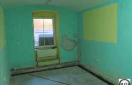 Spatiu 110 mp, zona Mihai Viteazu, in curs de reabilitare