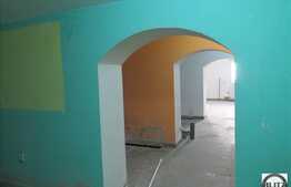 Spatiu 110 mp, zona Mihai Viteazu, in curs de reabilitare