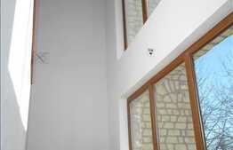 Spatiu 220 mp  situat in constructie noua!!