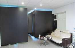 Spatiu comercial, 54 mp utili, vitrina la strada!