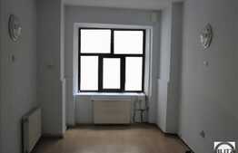 Apartament cu 3 camere, 100 mp utili, la prima inchiriere, in zona Piata Unirii