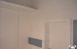 Spatiu comercial in centru Clujului, ideal pentru amanet, magazin de telefoane !