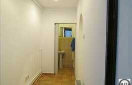 Spatiu central, 32 mp, in imobil tip casa, vad pietonal!