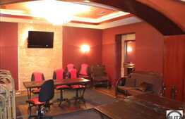 Spatiu Comercial Pe Doua Nivele ! 140 mp. Ultracentral !