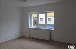 Spatiu la strada, 54 mp, zona caminelor studentesti