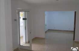 Spatiu la strada, 54 mp, zona caminelor studentesti