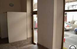 Spatiu comercial in centrul Clujului. Vad si trafic auto !