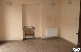 Spatiu comercial in centrul Clujului. Vad si trafic auto !