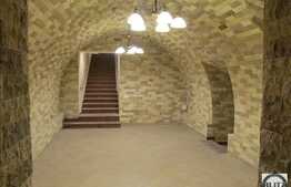 Spatiu multifunctional, zona Bulevardului Eroilor! Exclus alimentatie publica!