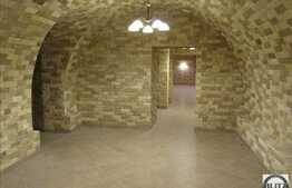 Spatiu multifunctional, zona Bulevardului Eroilor! Exclus alimentatie publica!