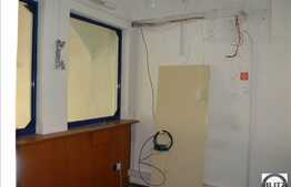 Potrivit Institutie Bancara ! VAD MAXIM. 110 mp. Artera Principala !