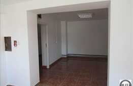 Spatiu comercial, 90 mp, zona cu vad pietonal!