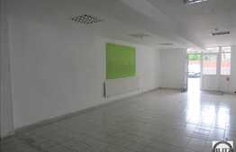 Spatiu comercial cu vitrina si acces din strada!