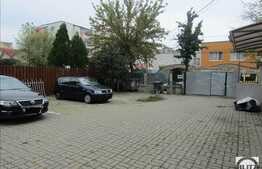 Spatiu comercial cu vitrina si acces din strada!