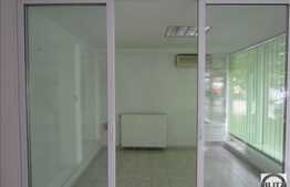 Spatiu comercial cu vitrina si acces din strada!