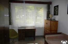 Apartament 3 camere, reabilitat termic, cu loc de parcare, zona Parcul Central