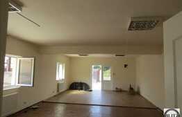 Spatiu comercial 100 mp, zona linistita