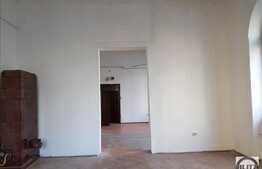 Spatiu cu o localizare excelenta, vad bun, zona centrala!