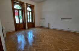 Spatiu cu vitrina si acces din strada, 100 mp, ideal pentru cabinete/agentii