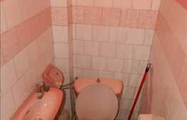 70 mp, 3 camere decomandate in zona strazii Bucuresti. Garaj si boxa!