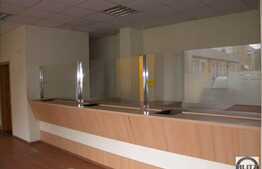 Spatiu pentru Sediu Banca!