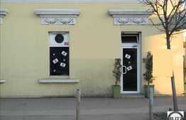 80 mp in zona P-ta mihai Viteazu cu posib. de extindere cu inca 100 mp.