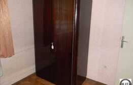 Vanzare apartament cu 2 camere, 50 mp, semidecomandat, zona Sala Sporturilor!