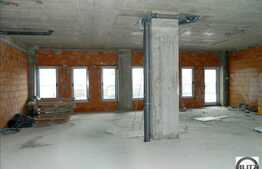 Spatiu in imobil nou 155 mp, acces din strada, vitrina 10 ml