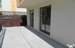 Spatiu comercial, in imobil nou, 65 mp cu terasa 40 mp. Zona cu vad!