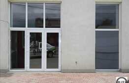 Spatiu cu acces din strada 135 mp! Vitrina 4 m!