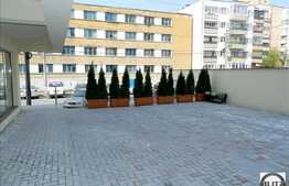 Spatiu polivalent 108 mp plus terasa 100 mp, zona studenteasca