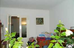 Spatiu 85 mp utili in zona librariei Universitatii!