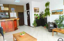 Spatiu 40 mp utili cu vitrina 5 ml, ideal activitati comerciale