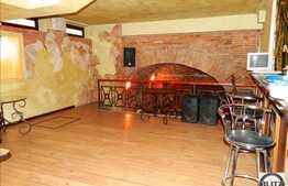 Spatiu la demisol, finisat, 117 mp utili, zona Piata Muzeului