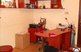 Vanzare apartament 3 camere, 70 mp utili