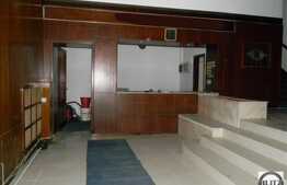 Cladire in centru Clujului cu destinatie multipla.