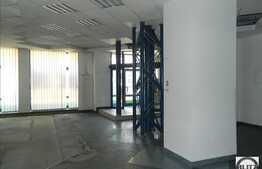 Cladire de vanzare, 560 mp utili cu teren 100 mp, ideal diferite activitati