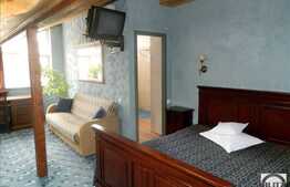 AFACERE LA CHEIE! Hotel ultracentral complet mobilat si utilat!