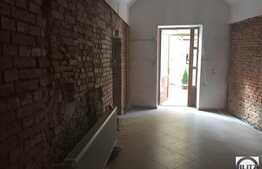 Spatiu cu vad comercial si vizibilitate buna, 3 intrari