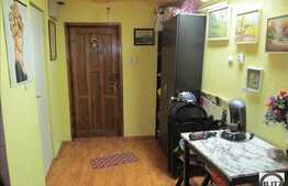 Spatiu comercial, 39 mp utili, pretabil pentru coafor, zona strazii Horea