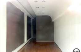 Spatiu comercial de inchiriat in zona ultracentrala, 38 mp. Vitrina de 2 ml!