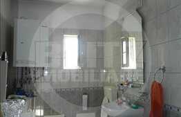 Pensiune de vanzare 300 mp utili, teren 430 mp, zona Cluj Arena