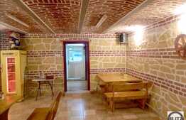 Spatiu pentru bistro, cafenea, restaurant cu 160 mp utili zona Horea, la subsol