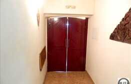 Spatiu pentru bistro, cafenea, restaurant cu 160 mp utili zona Horea, la subsol