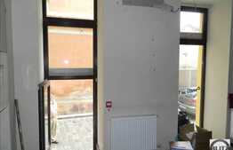 Inchiriere spatiu comercial, zona Memorandumului. 65 mp utili
