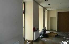 Inchiriere spatiu comercial, zona Memorandumului. 65 mp utili