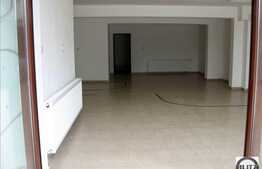 Spatiu comercial de vanzare, 93 mp, vizibilitate maxima