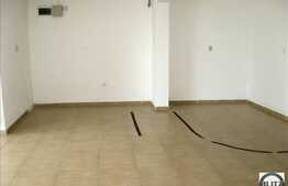 Spatiu comercial de vanzare, 93 mp, vizibilitate maxima