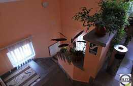 AFACERE LA CHEIE! Vanzare sau asociere pensiune, 2000 mp utili!